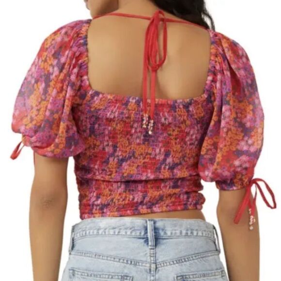 NWT Free People Pink Multicolor Floral Smocked Puff Sleeve Crop Top Size S - Picture 2 of 10